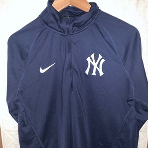 Nike New York Yankees mens navy blue element long sleeve 1/4 zip pullover